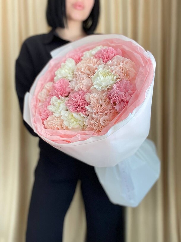 Букет из диантусов, артикул F1446994 - 4825 рублей, доставка по городу. Flawery - доставка цветов