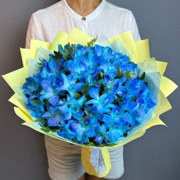 Лазурный берег, артикул F1325649 - 10001 рублей, доставка по городу. Flawery - доставка цветов