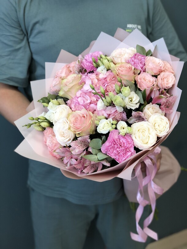 Любимой, артикул F1297677 - 11846 рублей, доставка по городу. Flawery - доставка цветов