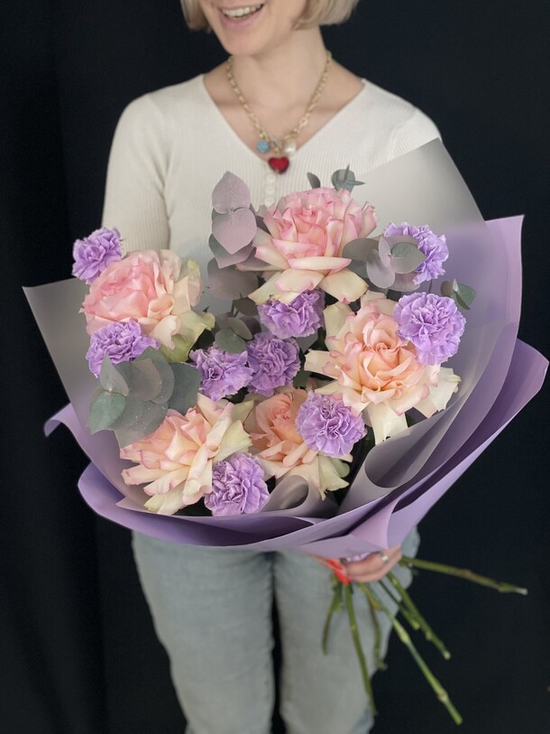 Букет "изюминка", артикул F1415245 - 6580 рублей, доставка по городу. Flawery - доставка цветов