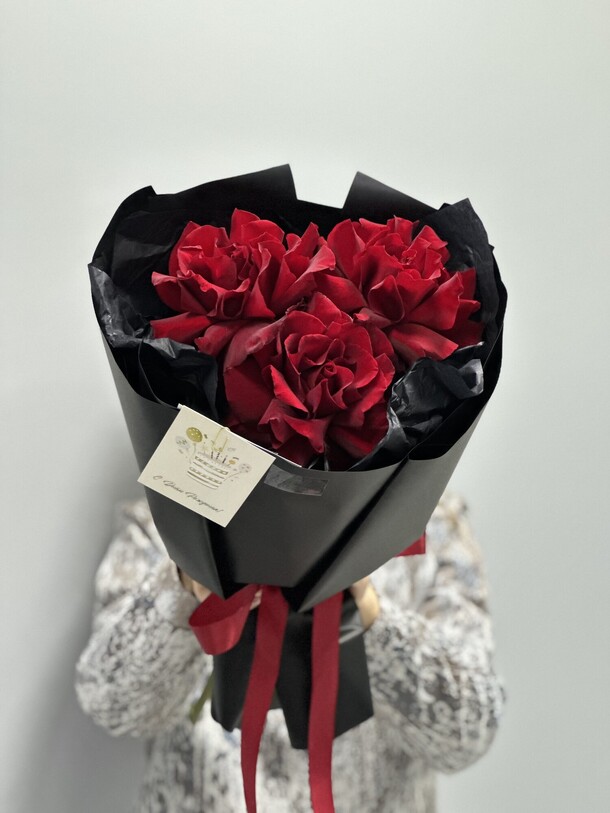 Букет из роз, артикул F1324065 - 2257 рублей, доставка по городу. Flawery - доставка цветов