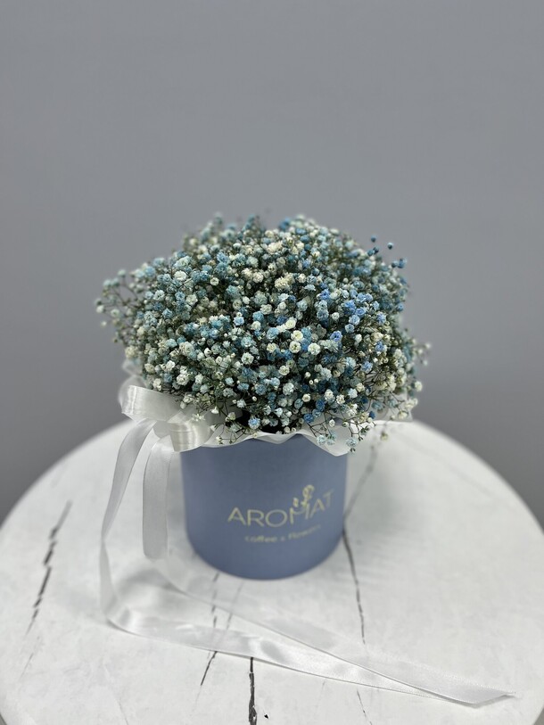 Коробочка с гипсофилой, артикул F1328081 - 3637 рублей, доставка по городу. Flawery - доставка цветов