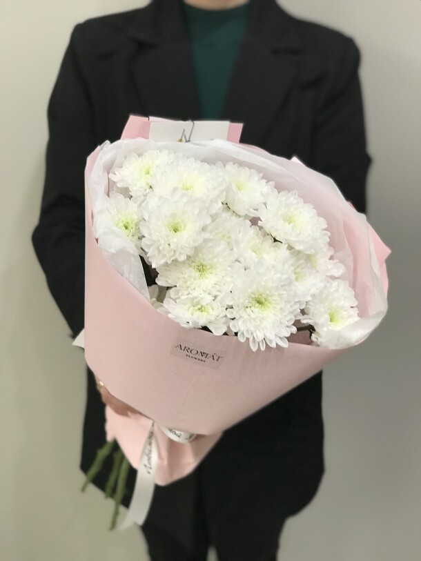 Букет из хризантемы, 3 шт, артикул F1348796 - 2310 рублей, доставка по городу. Flawery - доставка цветов