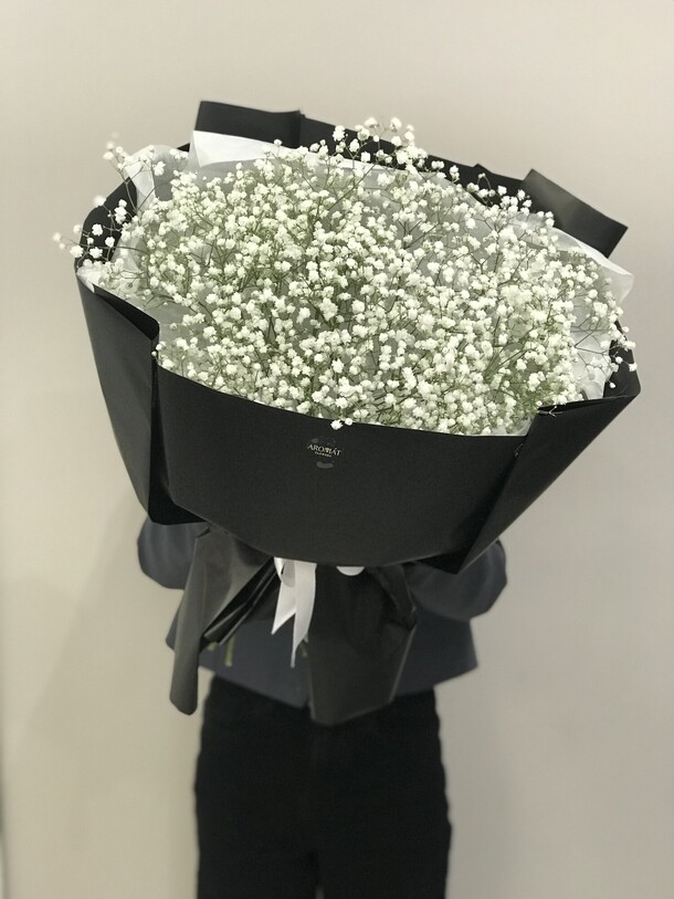 Букет из гипсофилы, артикул F1356181 - 4346 рублей, доставка по городу. Flawery - доставка цветов