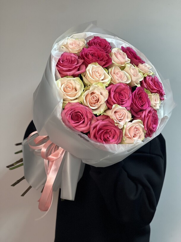 25 роз розовых, артикул F1362605 - 10860 рублей, доставка по городу. Flawery - доставка цветов