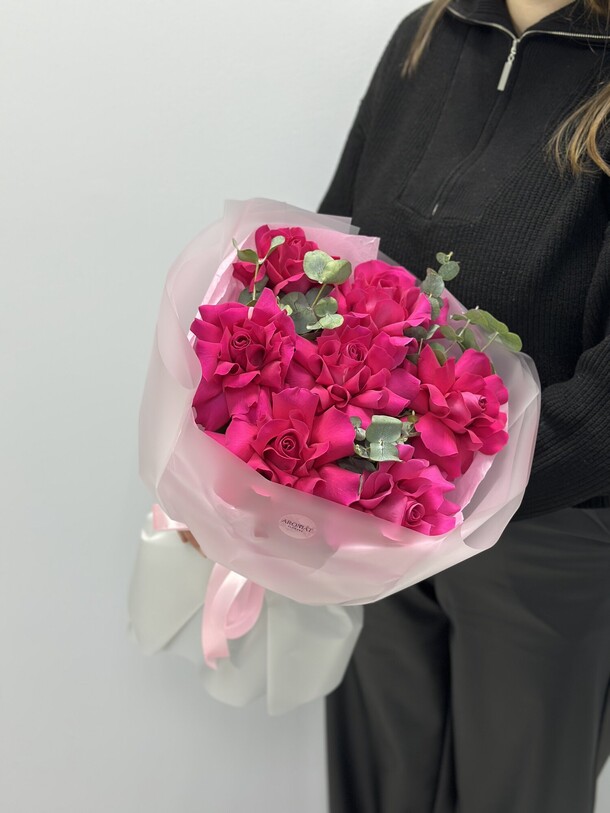 Пышные розы пинк флойд, артикул F1397147 - 5601 рублей, доставка по городу. Flawery - доставка цветов