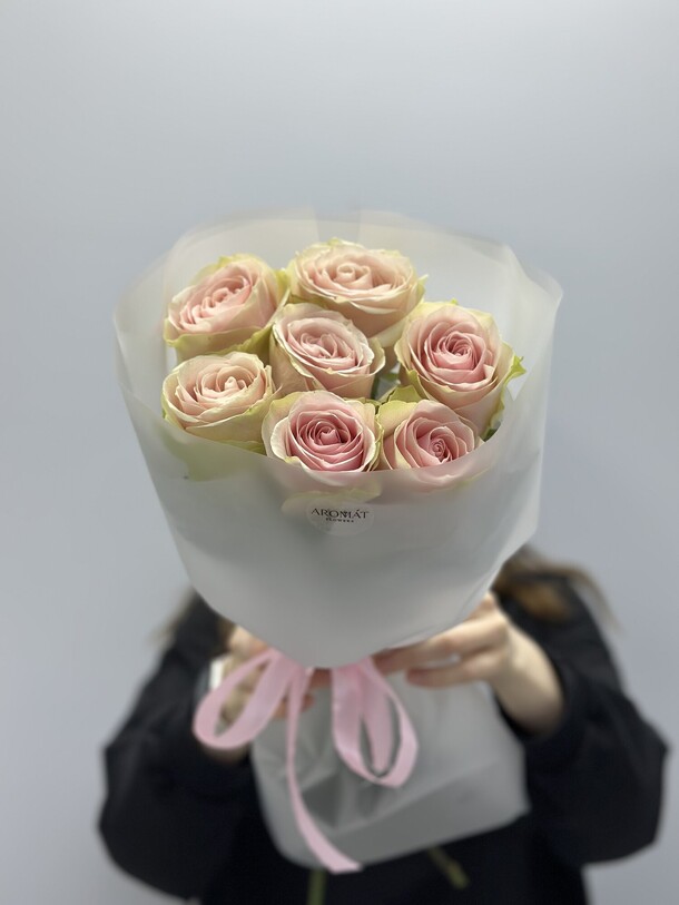 Букет из нежных роз, артикул F1397256 - 3740 рублей, доставка по городу. Flawery - доставка цветов