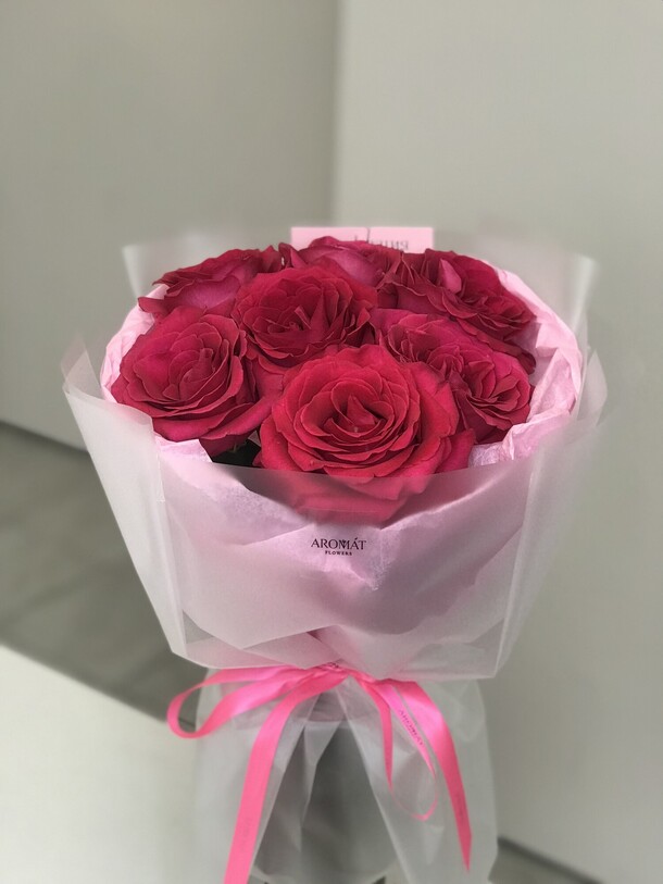 Букет из роз, 7 шт, артикул F1404352 - 4290 рублей, доставка по городу. Flawery - доставка цветов