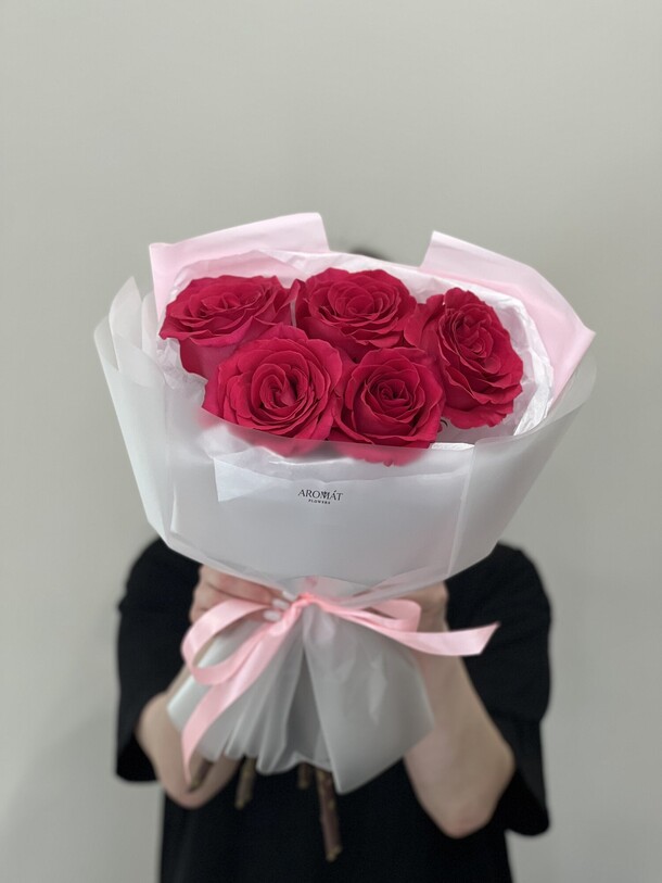 Букет из роз, артикул F1404355 - 3300 рублей, доставка по городу. Flawery - доставка цветов