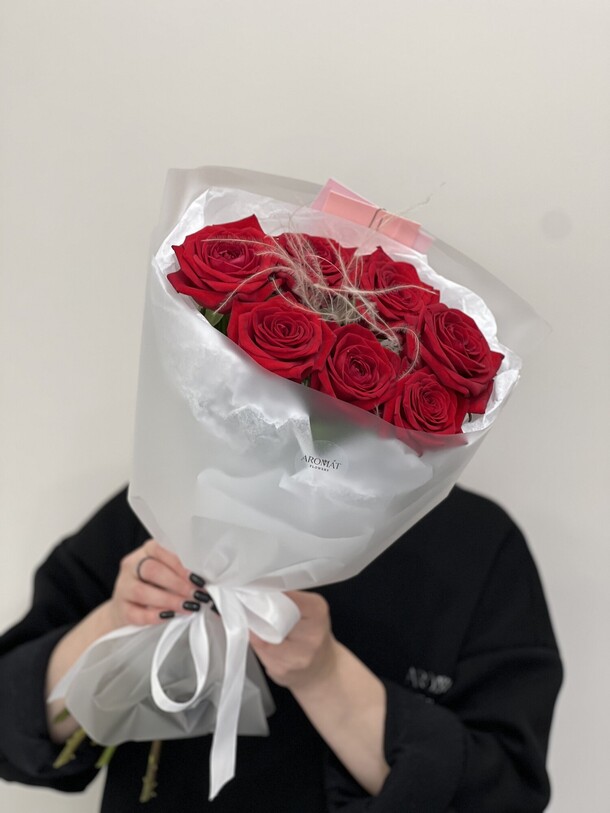 Букет из красных роз, артикул F1430675 - 4730 рублей, доставка по городу. Flawery - доставка цветов