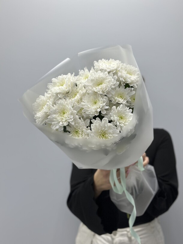 Букет из хризантемы, артикул F1476508 - 2500 рублей, доставка по городу. Flawery - доставка цветов