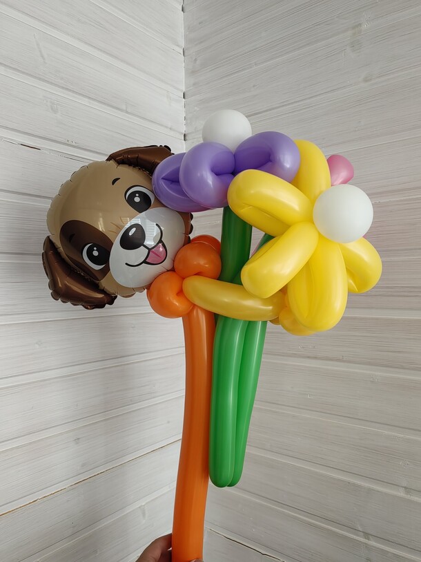 Шар - игрушка мини собачка с букетом, артикул F1332780 - 990 рублей, доставка по городу. Flawery - доставка цветов