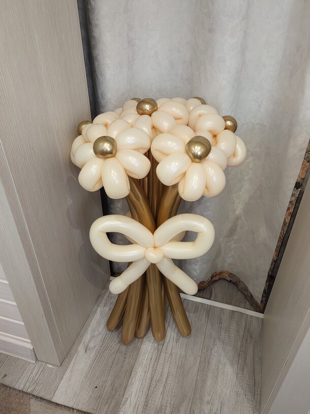 Букет из воздушных ромашек, артикул F1339130 - 1500 рублей, доставка по городу. Flawery - доставка цветов