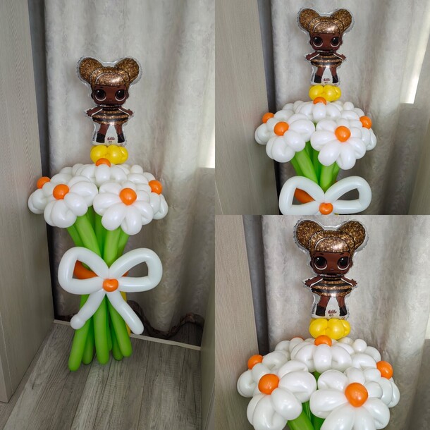 Букет цветов из белых ромашек с мини фигурой, артикул F1370230 - 1750 рублей, доставка по городу. Flawery - доставка цветов