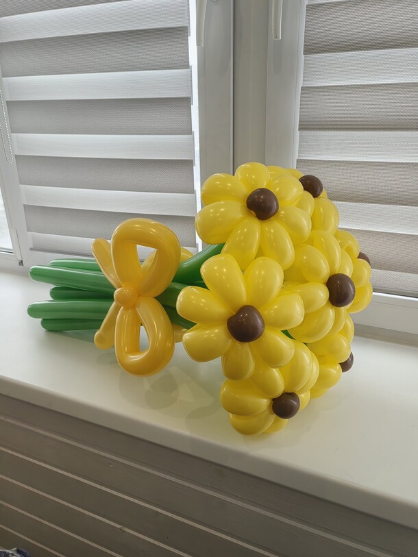 Букет цветов из жёлтых ромашек, артикул F1393566 - 1400 рублей, доставка по городу. Flawery - доставка цветов