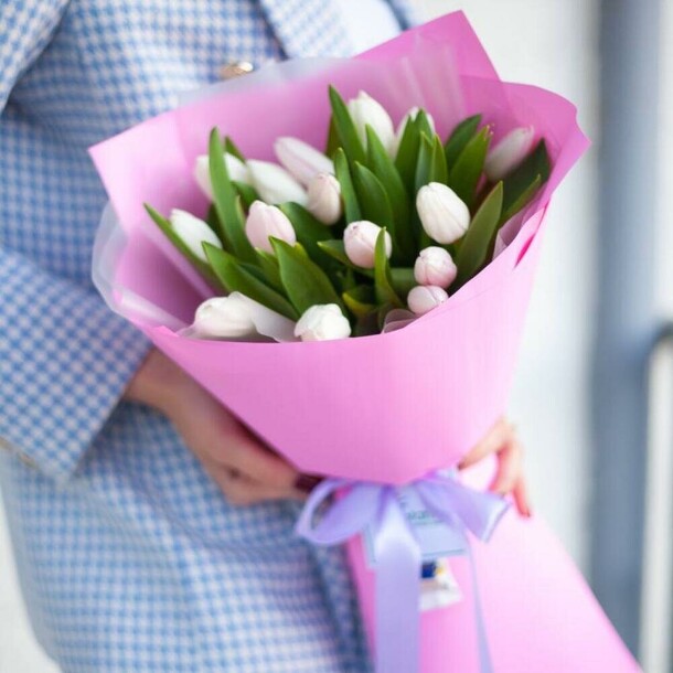 Тюльпаны, артикул F1481483 - 4150 рублей, доставка по городу. Flawery - доставка цветов