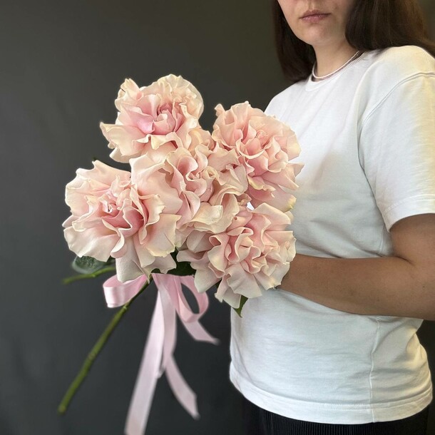 Розовые розы, артикул F1430351 - 4500 рублей, доставка по городу. Flawery - доставка цветов