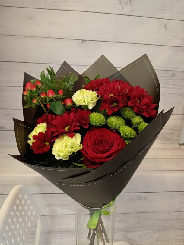 Букет "царица", артикул F1344925 - 5200 рублей, доставка по городу. Flawery - доставка цветов