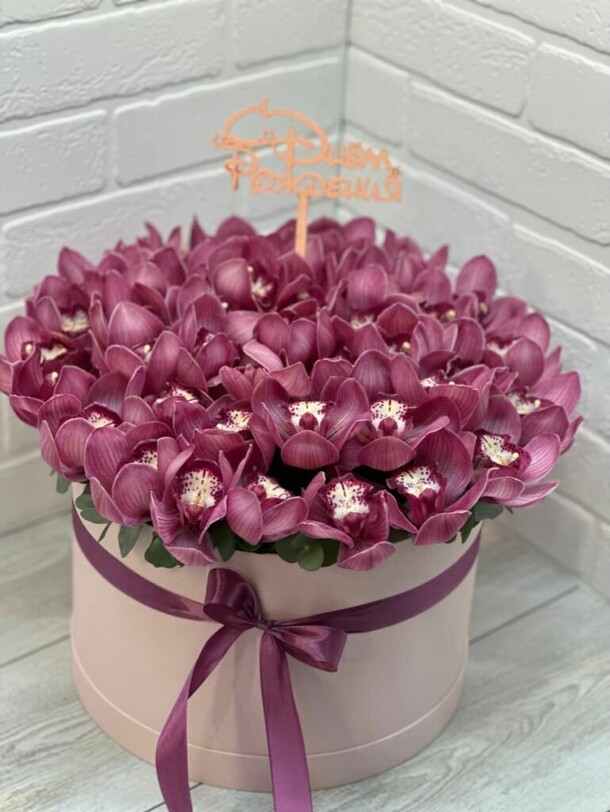 Орхидея в коробке, артикул F1338108 - 15900 рублей, доставка по городу. Flawery - доставка цветов