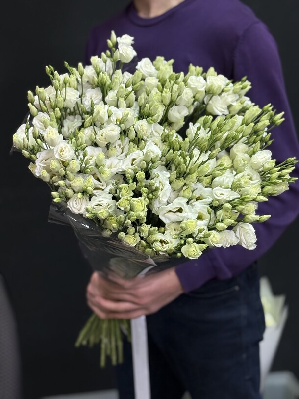 Белоснежка, артикул F1358253 - 7990 рублей, доставка по городу. Flawery - доставка цветов