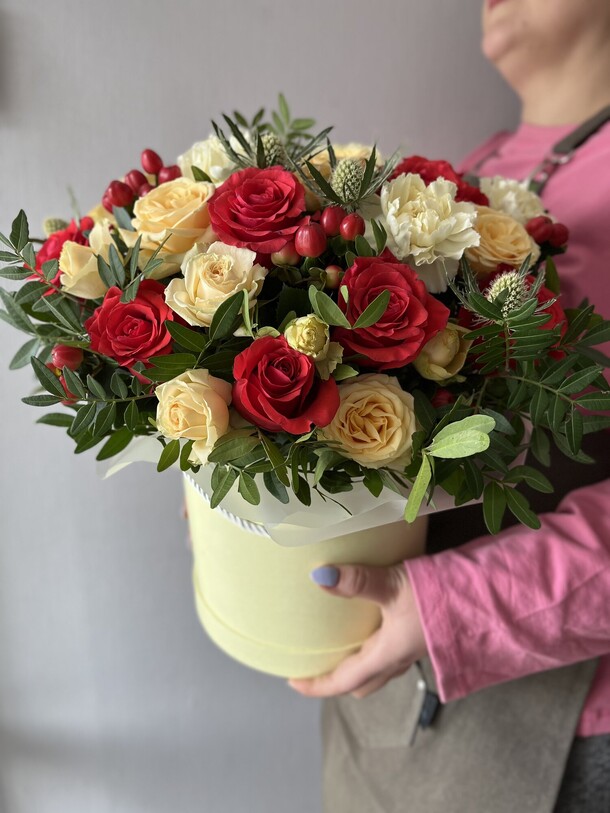 Букет для неё, артикул F1380676 - 8000 рублей, доставка по городу. Flawery - доставка цветов