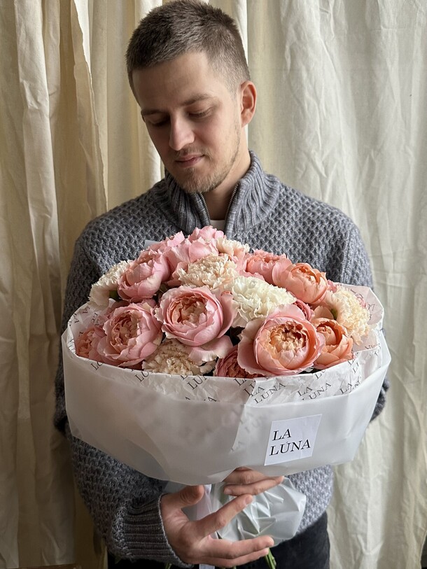 Дуобукет брют-джульетта м, артикул F1364867 - 7290 рублей, доставка по городу. Flawery - доставка цветов