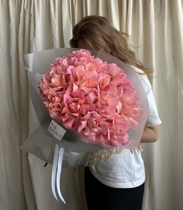 15 французских роз hermosa, артикул F1419026 - 7690 рублей, доставка по городу. Flawery - доставка цветов