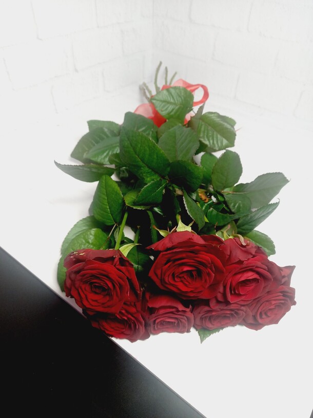 Букет из роз "ред наоми ", артикул F1383640 - 4790 рублей, доставка по городу. Flawery - доставка цветов