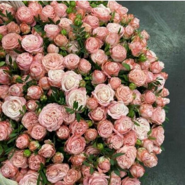 Корзина  из кустовых роз, артикул F1383653 - 138000 рублей, доставка по городу. Flawery - доставка цветов