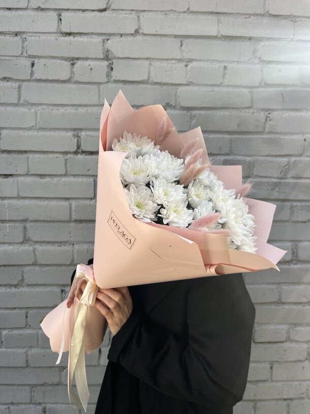 Хризантема белая, артикул F1331681 - 2686 рублей, доставка по городу. Flawery - доставка цветов