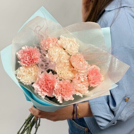 Букет из розовых диантусов с ковылем, артикул F1387435 - 3780 рублей, доставка по городу. Flawery - доставка цветов