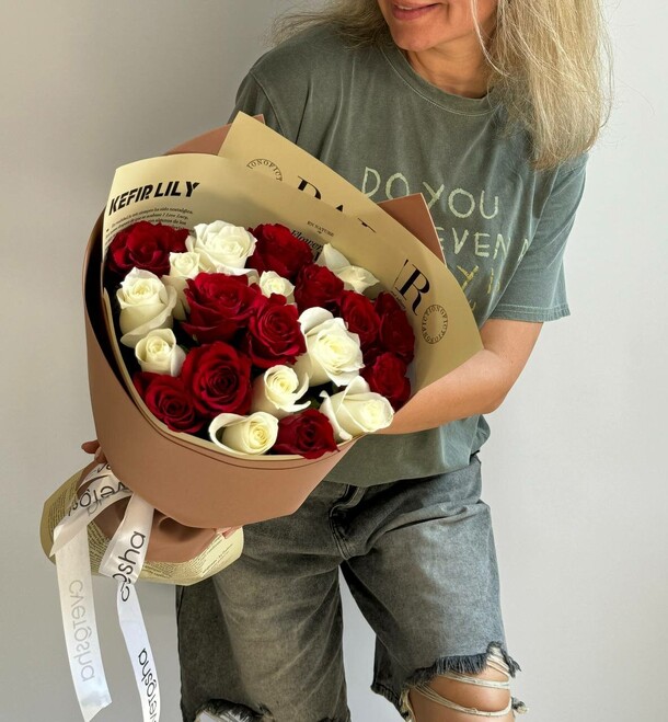 Букет из роз " мысли мечтателя", артикул F1300580 - 6000 рублей, доставка по городу. Flawery - доставка цветов