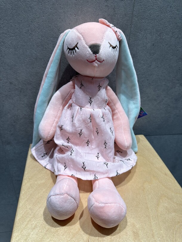 Зайчик в розовом платье, артикул F1349330 - 1403 рублей, доставка по городу. Flawery - доставка цветов