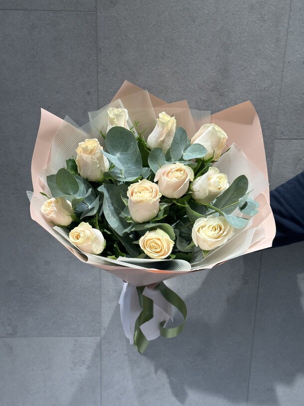 Букет дня, артикул F1351831 - 5225 рублей, доставка по городу. Flawery - доставка цветов