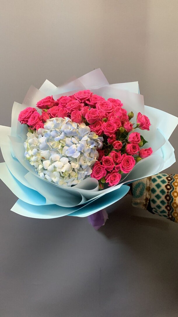 Букет из гортензии сборные, артикул F1357896 - 7590 рублей, доставка по городу. Flawery - доставка цветов