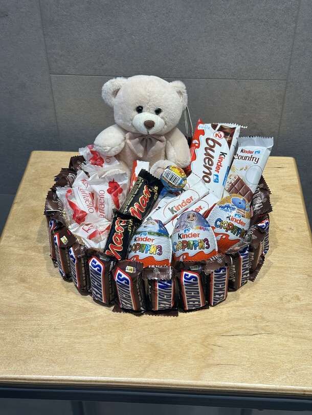 Тортик, артикул F1362049 - 6820 рублей, доставка по городу. Flawery - доставка цветов