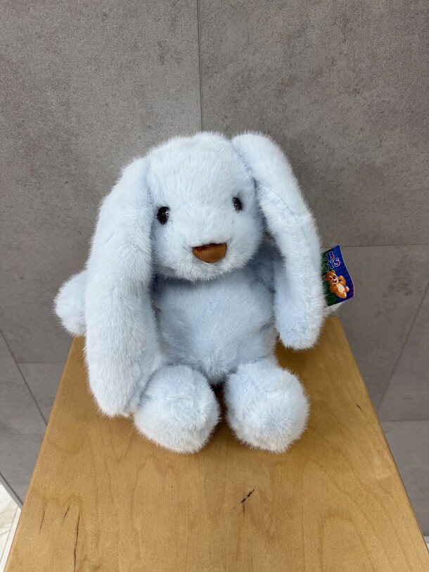 Зайчик, артикул F1369006 - 2640 рублей, доставка по городу. Flawery - доставка цветов