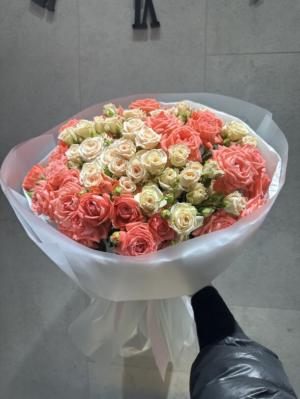 Букет «радость», артикул F1379291 - 9301 рублей, доставка по городу. Flawery - доставка цветов