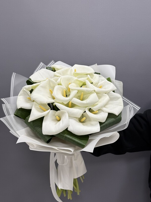 Букет каллы, артикул F1402313 - 22275 рублей, доставка по городу. Flawery - доставка цветов