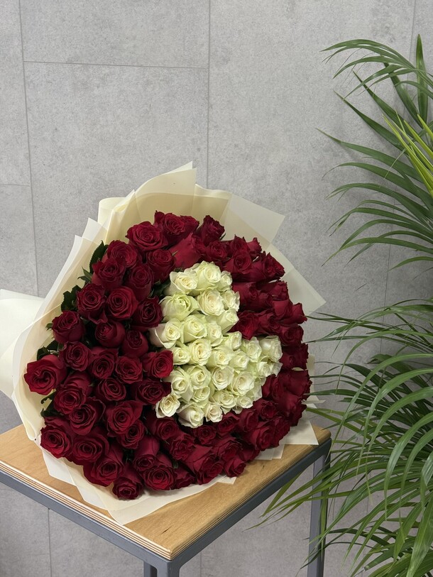 101 роза сердце, артикул F1402321 - 29150 рублей, доставка по городу. Flawery - доставка цветов