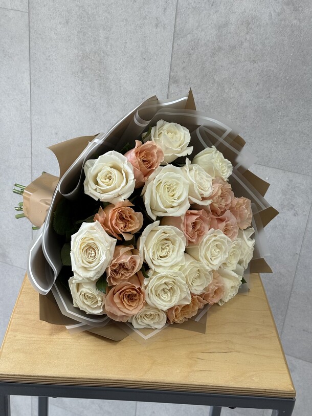 Букет нежнятина, артикул F1414888 - 9075 рублей, доставка по городу. Flawery - доставка цветов