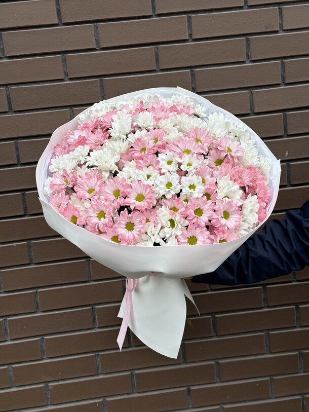 Букет пышных хризантем, артикул F1415545 - 15345 рублей, доставка по городу. Flawery - доставка цветов