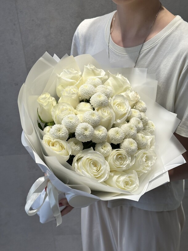 Букет, артикул F1444467 - 8085 рублей, доставка по городу. Flawery - доставка цветов