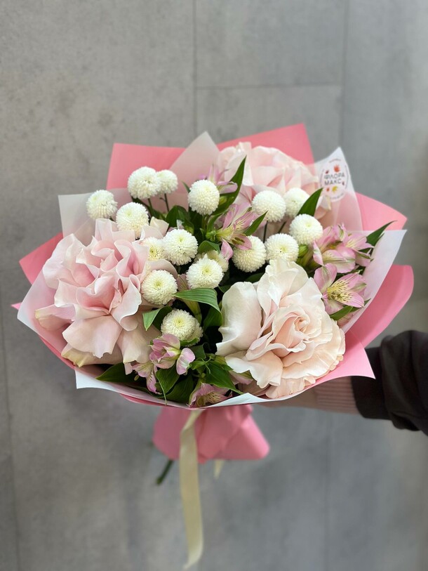 Букет с французскими розами, артикул F1504743 - 6105 рублей, доставка по городу. Flawery - доставка цветов