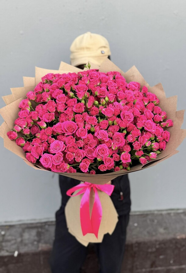 Кустовые розы, артикул F1340285 - 25622 рублей, доставка по городу. Flawery - доставка цветов