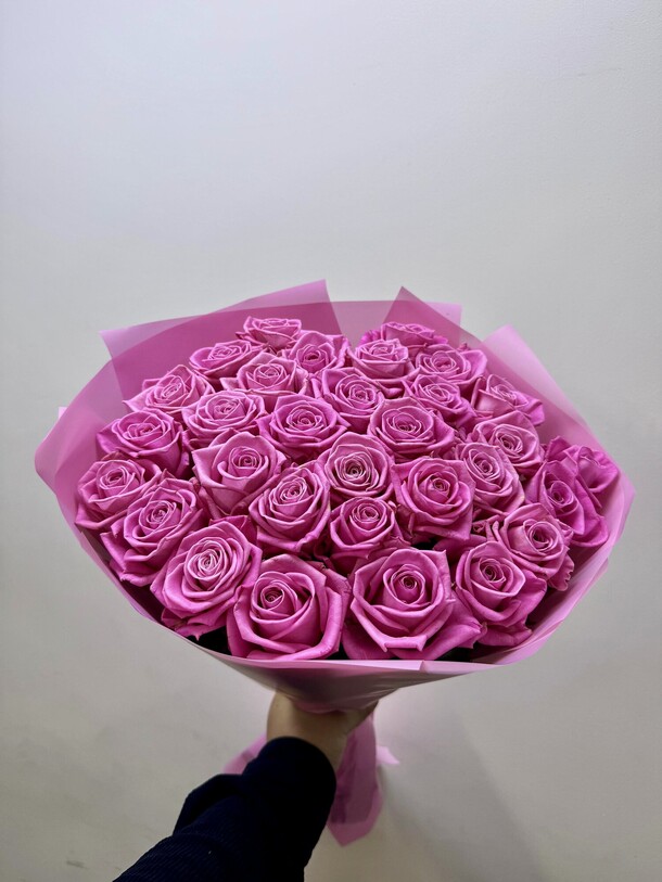 31 роза аква, артикул F1370636 - 7590 рублей, доставка по городу. Flawery - доставка цветов