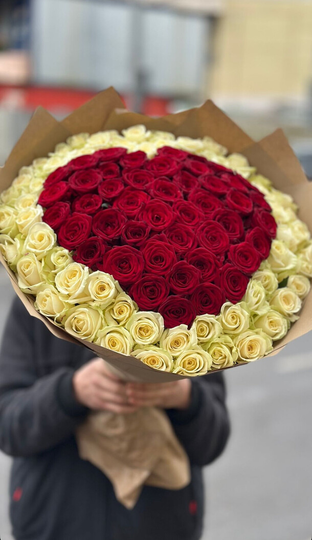 101 роза сердце ❤️, артикул F1341053 - 50086 рублей, доставка по городу. Flawery - доставка цветов