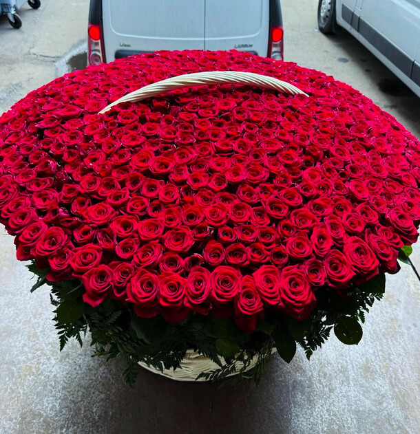 501 роза в корзине 😍, артикул F1388282 - 210490 рублей, доставка по городу. Flawery - доставка цветов