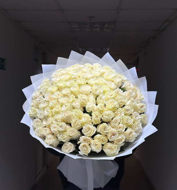 101 белая роза эквадор, артикул F1388285 - 76322 рублей, доставка по городу. Flawery - доставка цветов