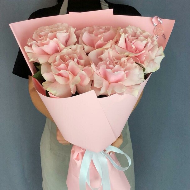 Букет из 5 французских роз, артикул F1344244 - 4840 рублей, доставка по городу. Flawery - доставка цветов